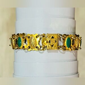 Vintage 1960s Gold Tone Green Cabochon Bracelet 6.75” Retro